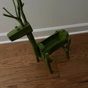 Wooden (Distressed) Reindeer